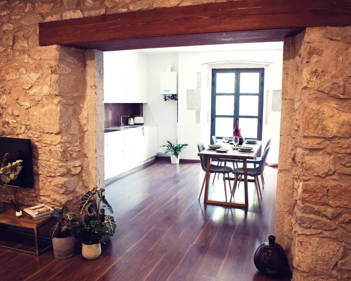 The Riverside Lodge Cozy And Spacious Apartment Херона Екстериор снимка